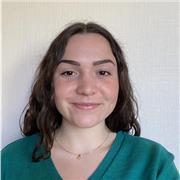 Je propose du soutien scolaire jusqu’au collège, je peux aider dans toutes les matières enseignées. Mes points forts sont la rédaction, les sciences